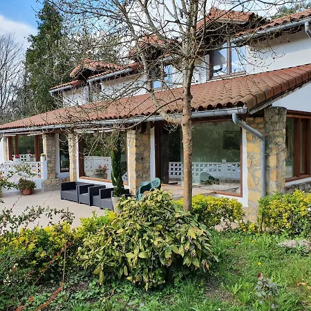 Dreams And Friends On The Coast Of Bilbao. וילה גטסו