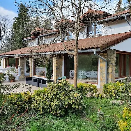 Dreams And Friends On The Coast Of Bilbao. * خيتكسو