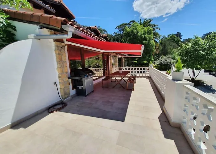 Dreams And Friends On The Coast Of Bilbao. * Гечо