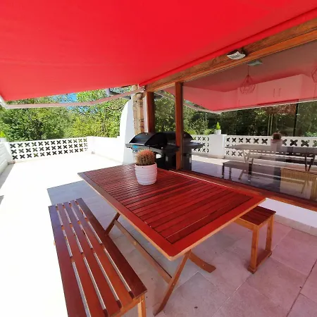 Dreams And Friends On The Coast Of Bilbao. Villa